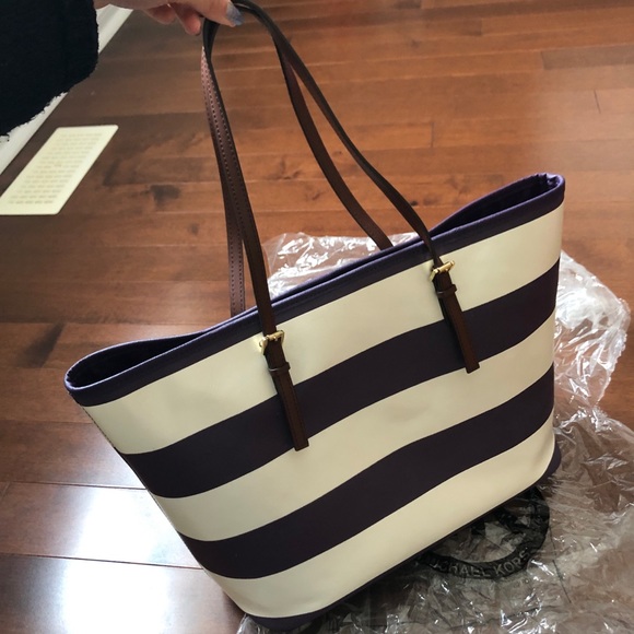 Amazing striped purple blue and white Michael Kors Mercer Tote bag - Picture 7 of 10